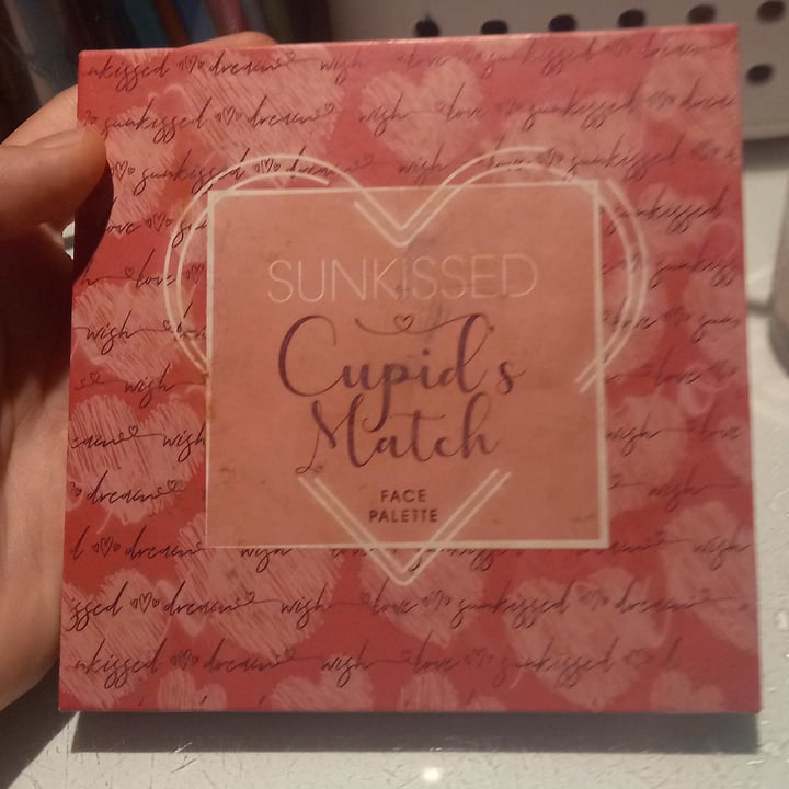 review photo of Sunkissed Cupid's march face palette shared by @biancaa1 on 01 Jan 2022 - review