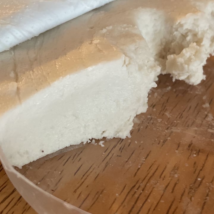 review photo of Miyoko's Creamery Organic Cashew Milk Mozzarella Fresh Italian Style shared by @mol on 18 Aug 2022 - review