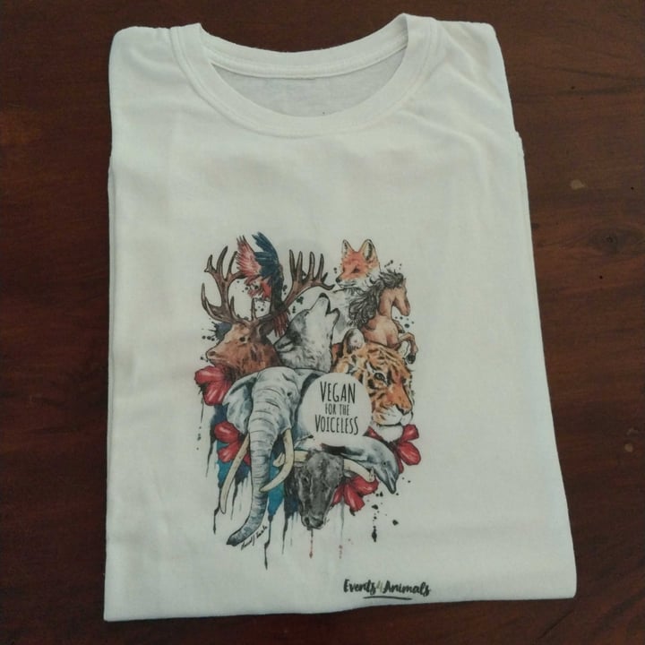 review photo of events 4 animals camiseta Vegan For The Voiceless shared by @davidmastodon on 17 Oct 2022 - review