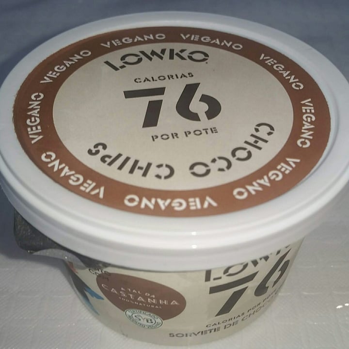 photo of Lowko sorvete choco chips shared by @michelleciascavegan on  20 Oct 2021 - review