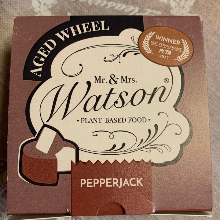 photo of Mr. & Mrs. Watson Pepperjack shared by @elenamarcoz on  30 Nov 2021 - review