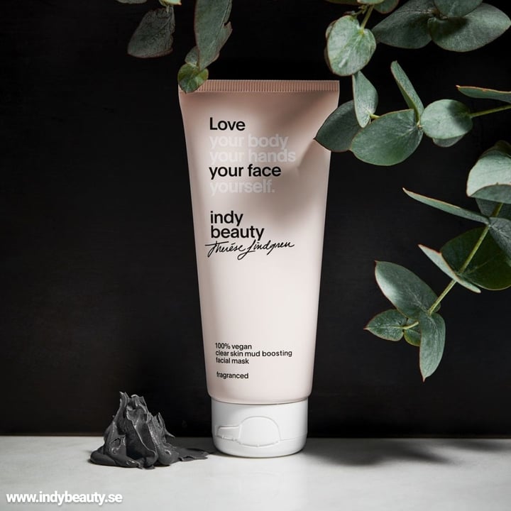 review photo of Indy Beauty Clear Skin Mud Boosting Facial Mask shared by @idellming on 03 Jan 2020 - review