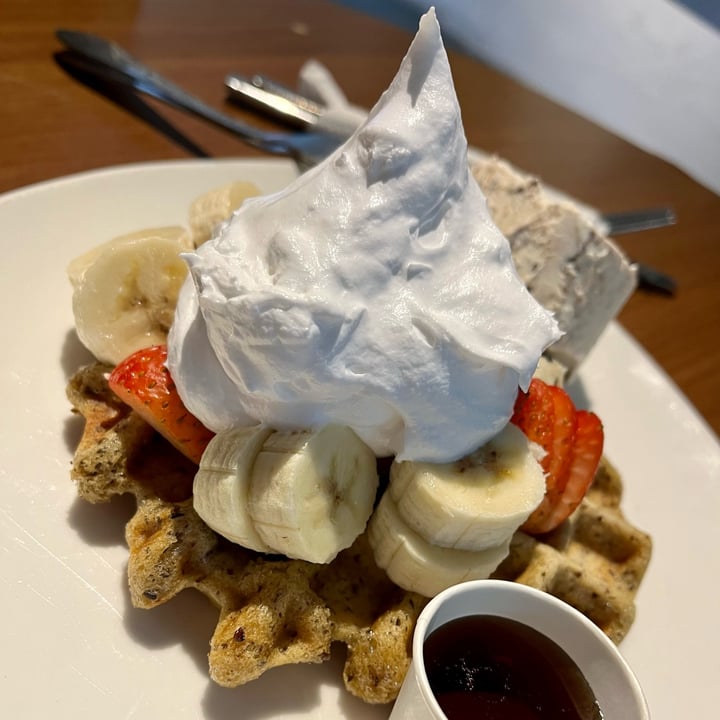 review photo of RGB Coffee at the Bean Hive Waffle shared by @ramonadass on 26 Nov 2021 - review