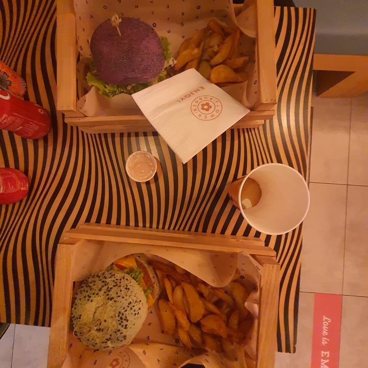 photo of Flower Burger Flower Burger shared by @veganiscool on  13 Jun 2021 - review
