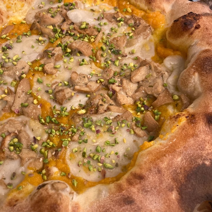 photo of Pizzeria "I Partenopei" Brescia Girasole shared by @marghegio13 on  10 Mar 2022 - review