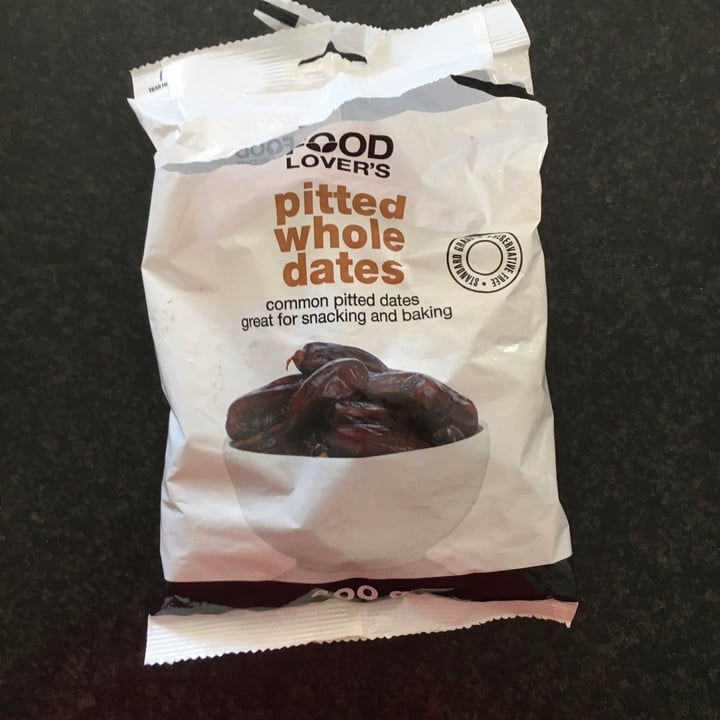 photo of Food Lover’s Market Pitted Dates shared by @robin-lee on  14 Jan 2021 - review