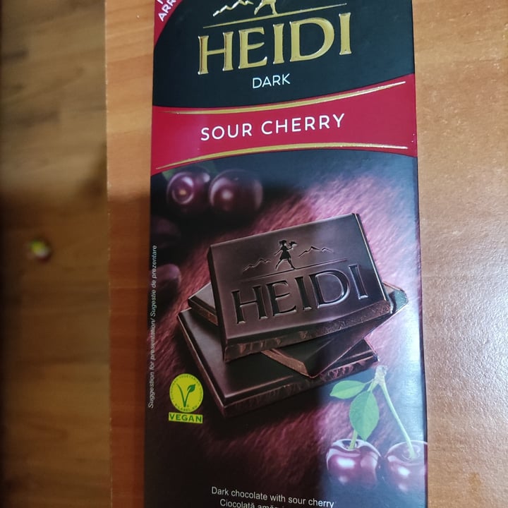 photo of Heidi Sour Cherry Dark Chocolate shared by @goe on  20 Nov 2022 - review