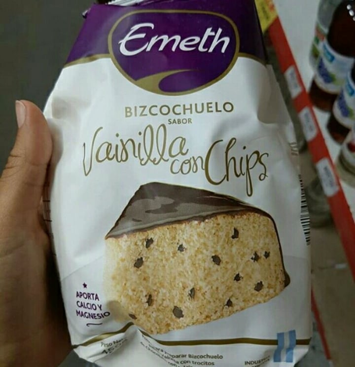 photo of Emeth Bizcochuelo de vainilla con chips shared by @brisaantelo on  23 Mar 2020 - review
