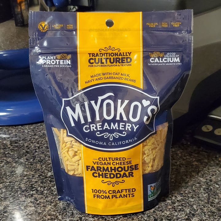 photo of Miyoko's Creamery Cultured Vegan Cheddar Cheese Shreds shared by @lucyfoxx on  25 Feb 2021 - review
