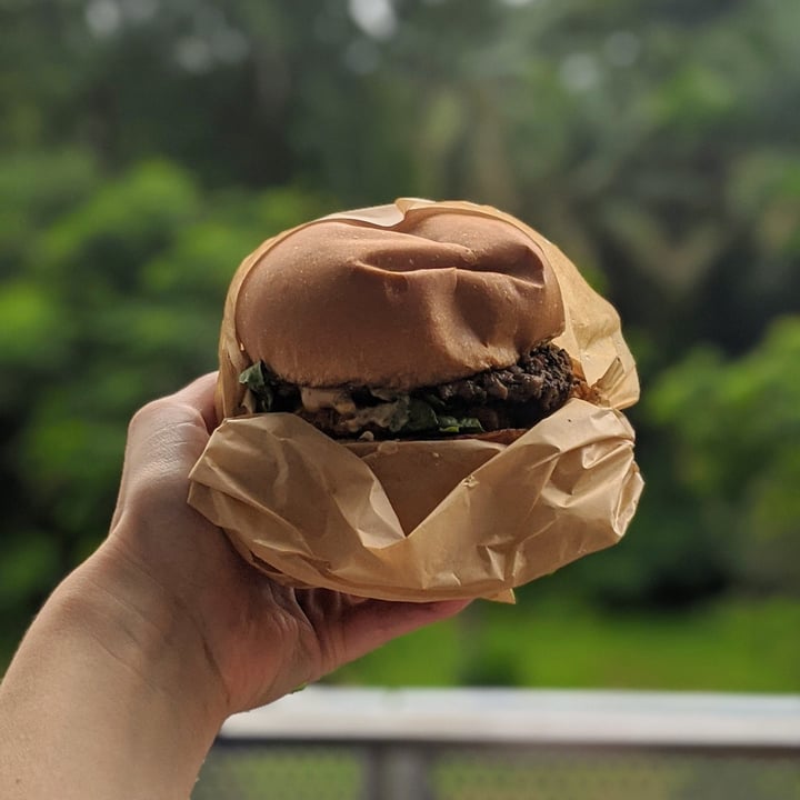 photo of Love Handle  Breakfast Burger shared by @paloma on  04 Sep 2020 - review