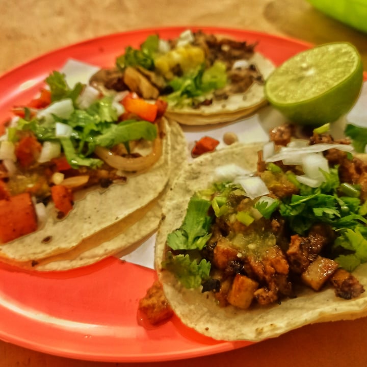 photo of La Cochera Vegana Taquería Tacos shared by @franj36 on  13 Dec 2020 - review