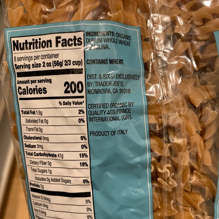 photo of Trader Joe's Whole Wheat Organic Fusilli shared by @teresahaering on  10 Oct 2021 - review