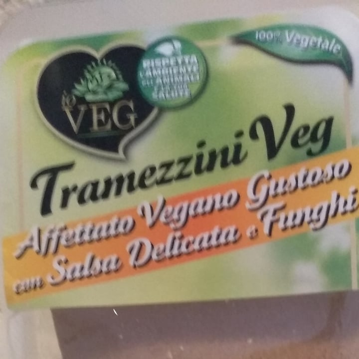 photo of ioVEG Tramezzini Veg Affettato Vegano Gustoso Con Salsa Delicata E Funghi shared by @dilorenzo on  27 Sep 2022 - review