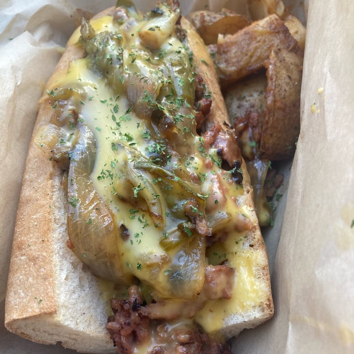 photo of Vegout Bethlehem Cheesesteak shared by @avecdeschiens on  12 Oct 2021 - review