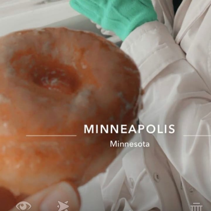 photo of Glam Doll Donuts Vegan Misfit shared by @elliejeanmcd on  16 Dec 2020 - review