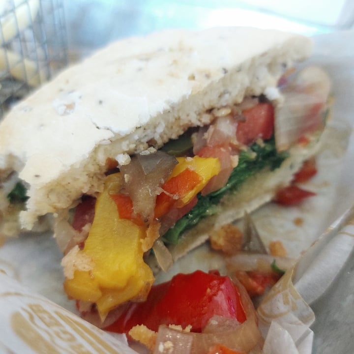 photo of A GRANEL CAMPANA Sandwich Vegan shared by @sofiadepaoli on  18 Sep 2021 - review