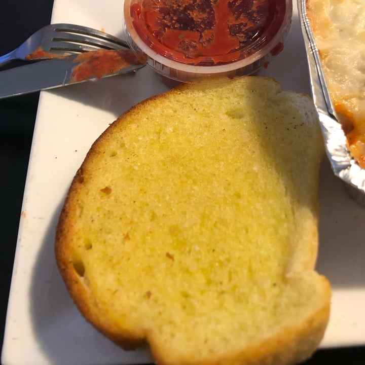 photo of Parkway Pizza Northeast Vegan Garlic Bread shared by @annettej on  13 Mar 2022 - review