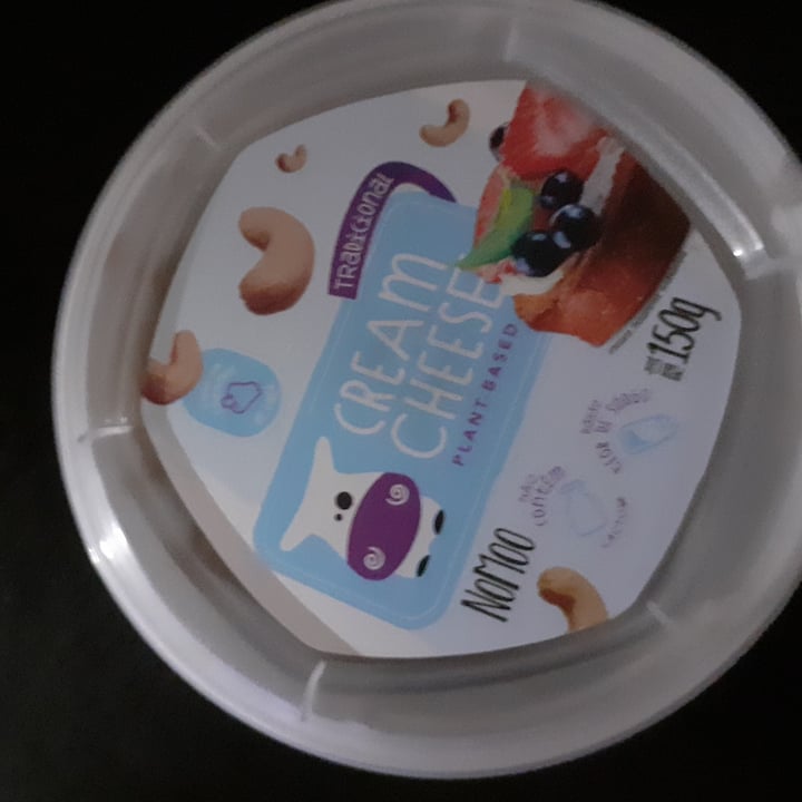 photo of NOMOO Plant-Based Brasil Cream Cheese shared by @pablitars on  09 May 2022 - review