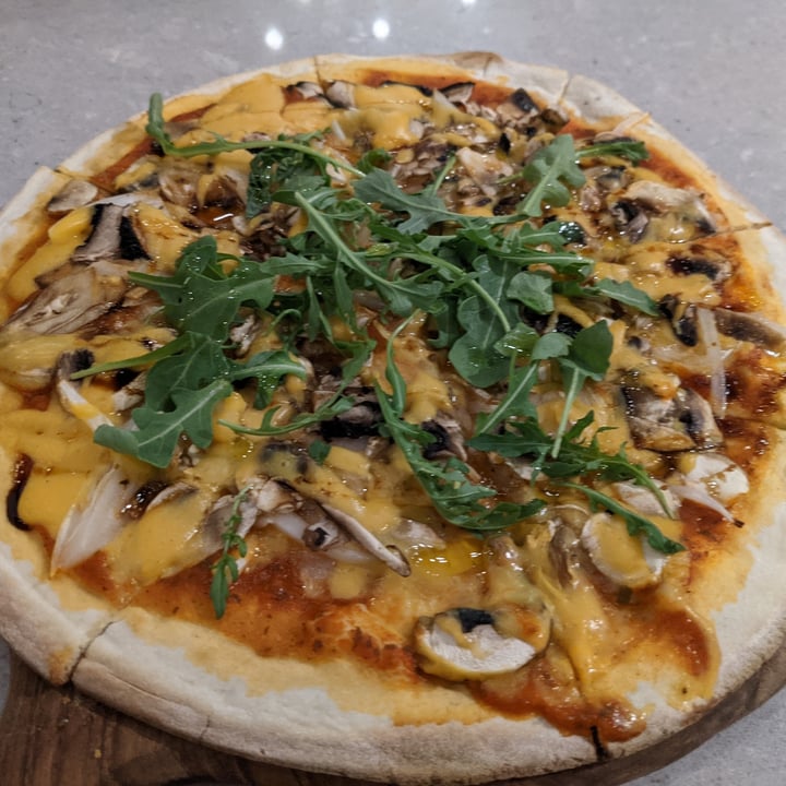 photo of Genius Central Singapore Mixed Mushroom Pizza (Veganized) shared by @preethiness on  28 Jan 2021 - review
