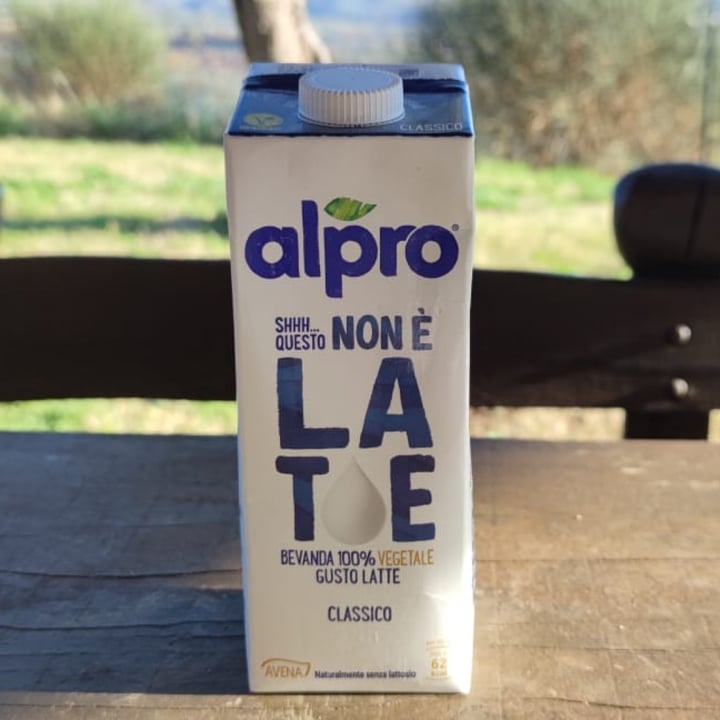 photo of Alpro Shhh… Questo Non È  Latte Light shared by @simonescampoli on  12 Dec 2022 - review