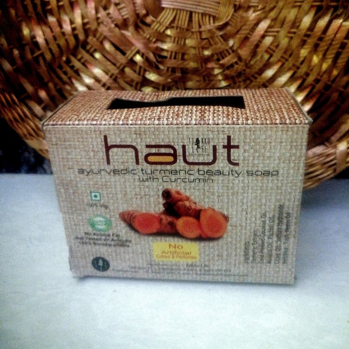 photo of haut Ayurvedic turmeric beauty soap with curcumin shared by @prajeshvalallar on  30 Oct 2021 - review