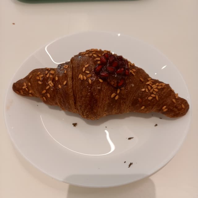 Photo of the dish “Brioche Alla Canapa e Melograno”