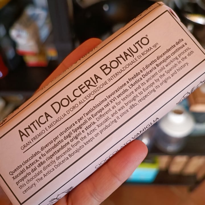review photo of Antica Dolceria Bonajuto Cioccolato Alla Vaniglia shared by @fabinardo on 28 Nov 2021 - review