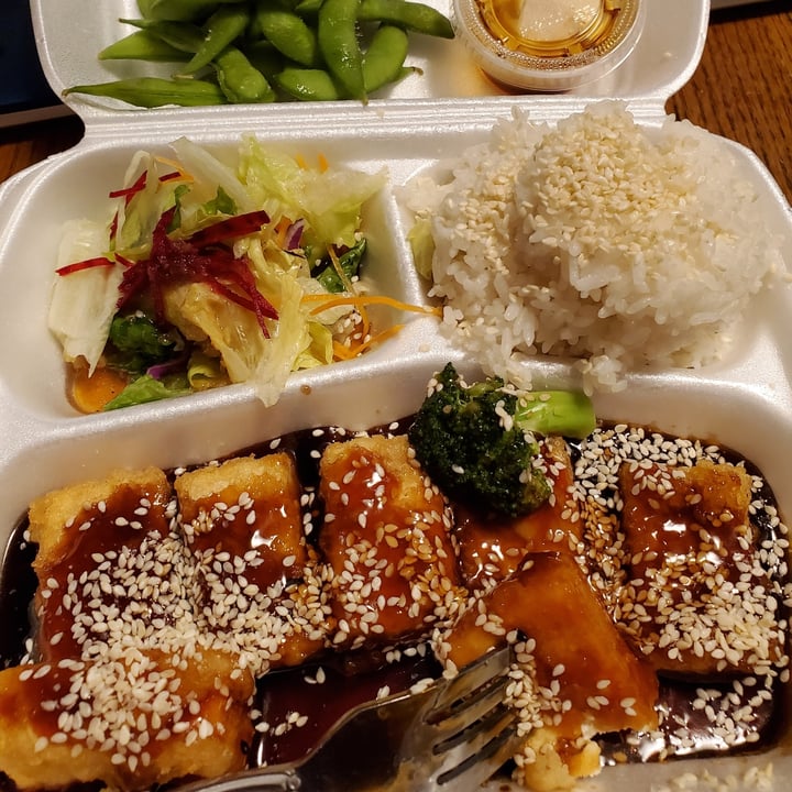 review photo of Maru Sushi Teriyaki Tofu shared by @kaeligrace on 08 Aug 2020 - review