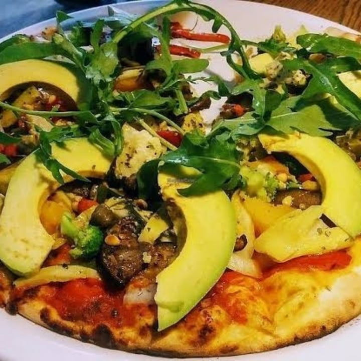 photo of Doppio Zero, Pearls Umhlanga Vegetarian Pizza shared by @gratefulvegan on  21 Apr 2021 - review