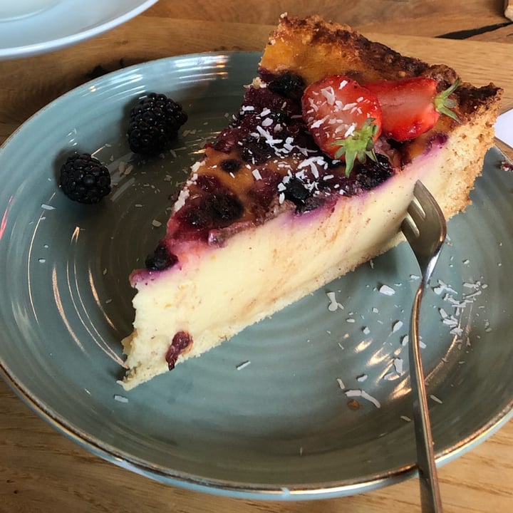 photo of SOUL - Vegan Coffee Bar Wild Berry Cheesecake shared by @franciiotto on  03 Apr 2022 - review