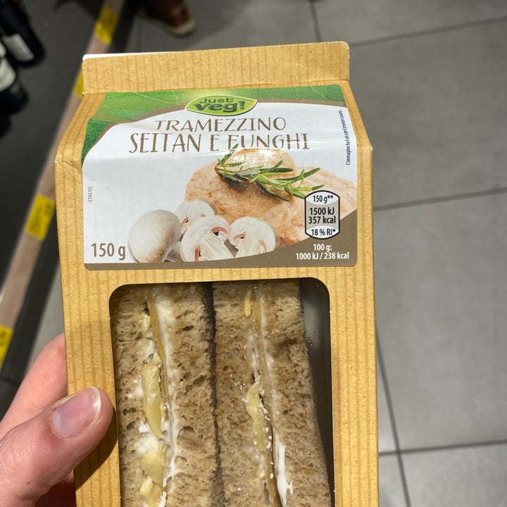 review photo of Just Veg! (ALDI Italy) Tramezzino funghi e seitan shared by @elisabuzzoni on 08 Feb 2022 - review