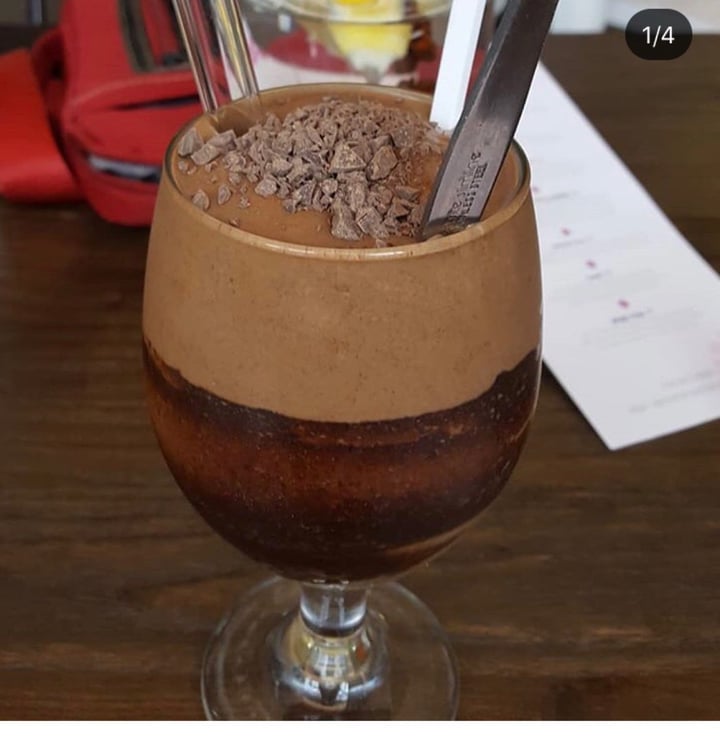 photo of Free Food* Chocolate milk free shake shared by @drtgoesvegan on  16 May 2020 - review