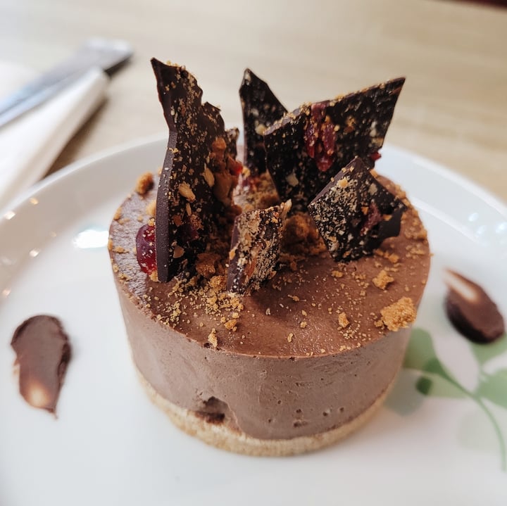 photo of Greendot PAYA LEBAR SQUARE Belgian Chocolate Cheesecake shared by @byobottlesg on  06 Jul 2021 - review