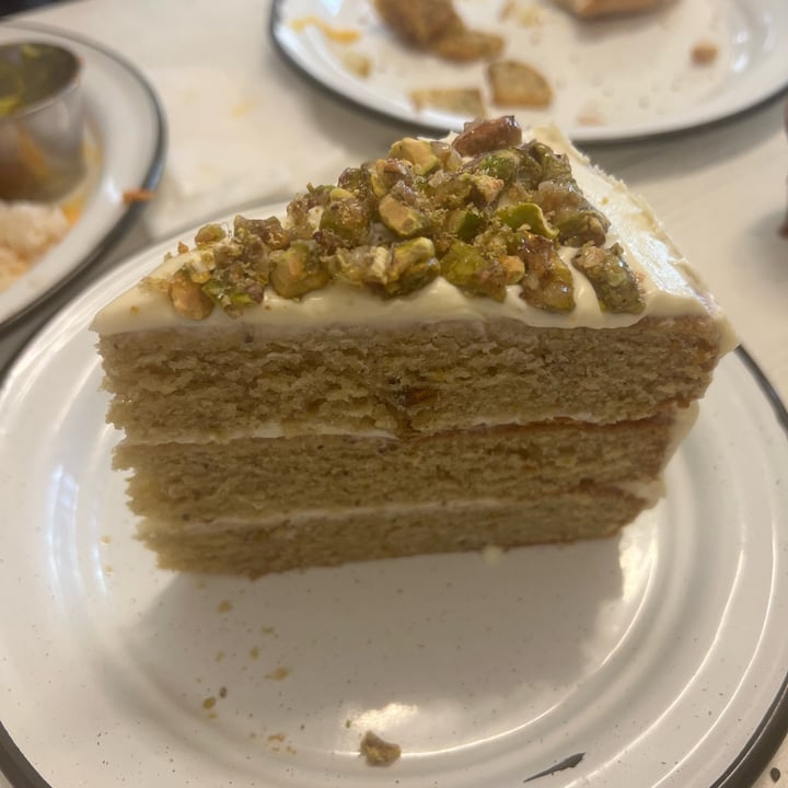 review photo of Vida Atemporal Pastel De Pistache shared by @sandymendez on 27 Feb 2022 - review