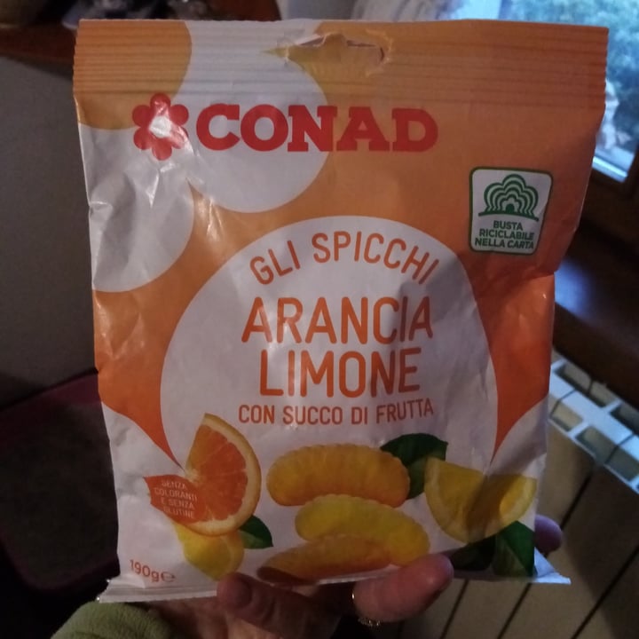 photo of Conad Caramelle Spicchi Arancia Limone shared by @robertanatoli on  26 Dec 2022 - review