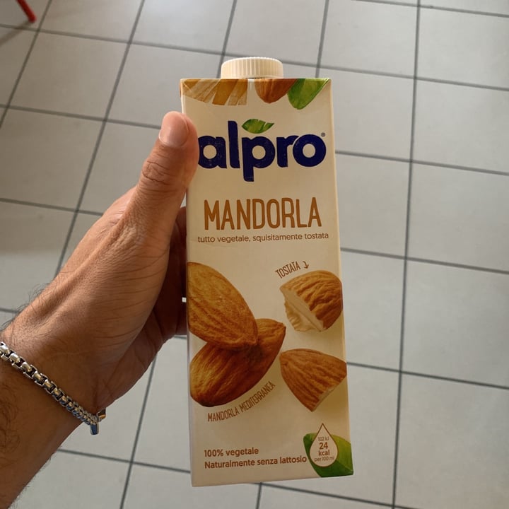 photo of Alpro Mandorla Senza Zuccheri shared by @simo2simo on  17 Sep 2021 - review