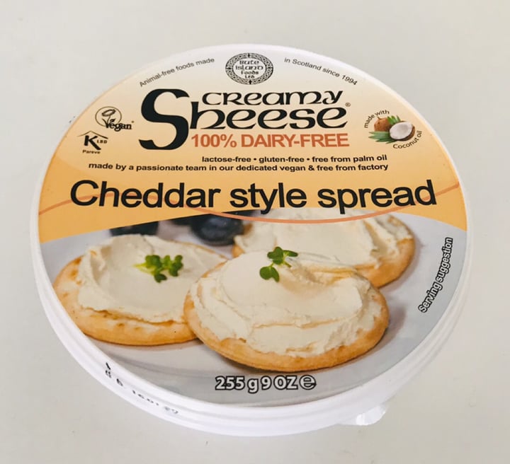 photo of Bute Island Foods Cheddar Style Spread shared by @deniz on  12 Jan 2020 - review