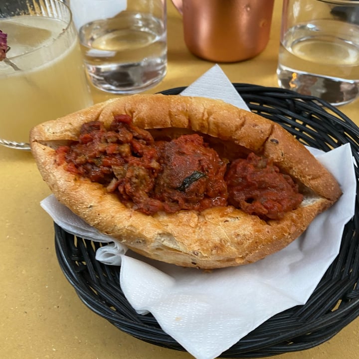 photo of Guero Panino con polpette shared by @sinfobie on  12 Jun 2022 - review