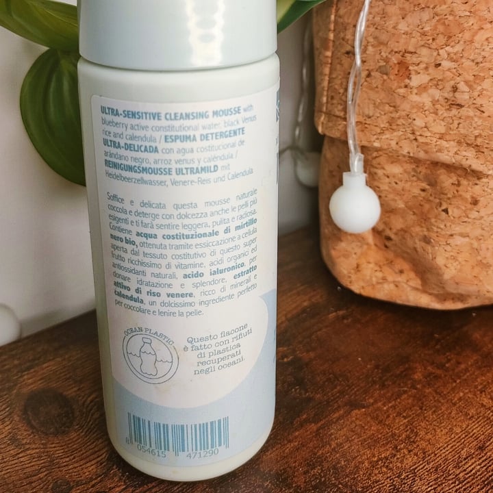 photo of La Saponaria Mousse detergente Mirtilla shared by @irene80 on  06 Jan 2023 - review