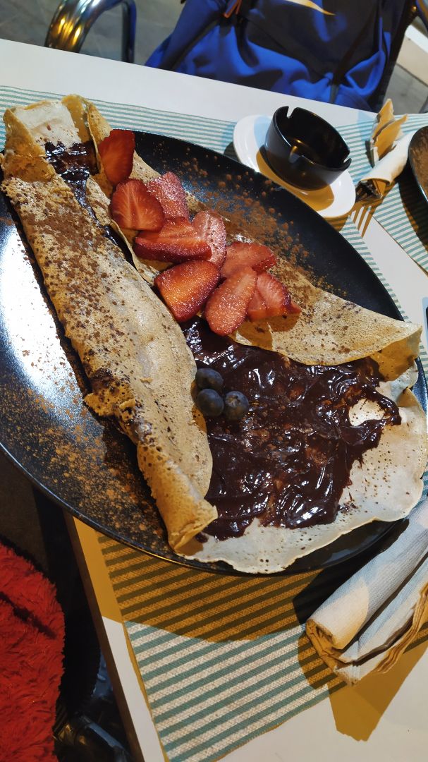 photo of Serendipia Sin Querer Queriendo Crepes shared by @enniwestt2 on  09 Mar 2020 - review