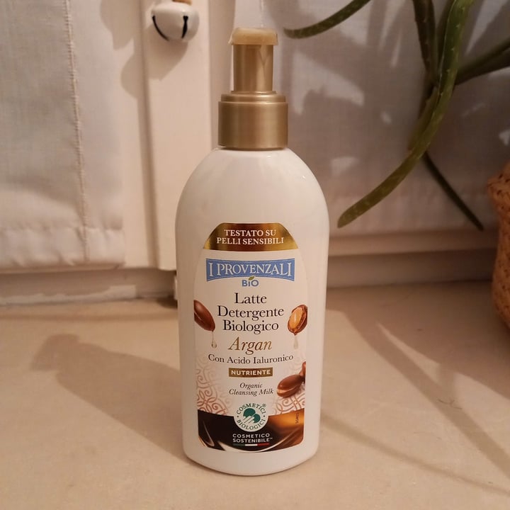 photo of I Provenzali Latte detergente biologico Argan shared by @dalila24 on  05 Jul 2021 - review