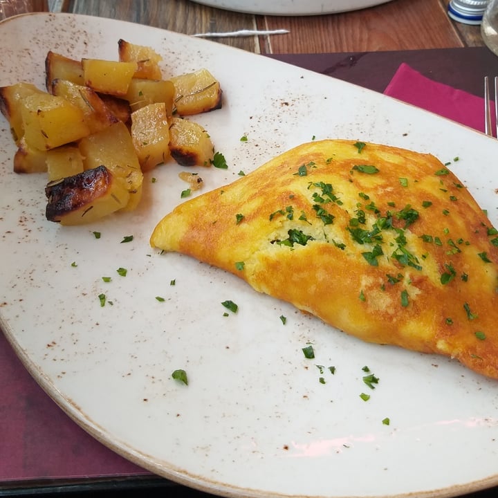 photo of Rifugio Romano Vegan omelette di ceci shared by @euphorian on  06 Apr 2022 - review