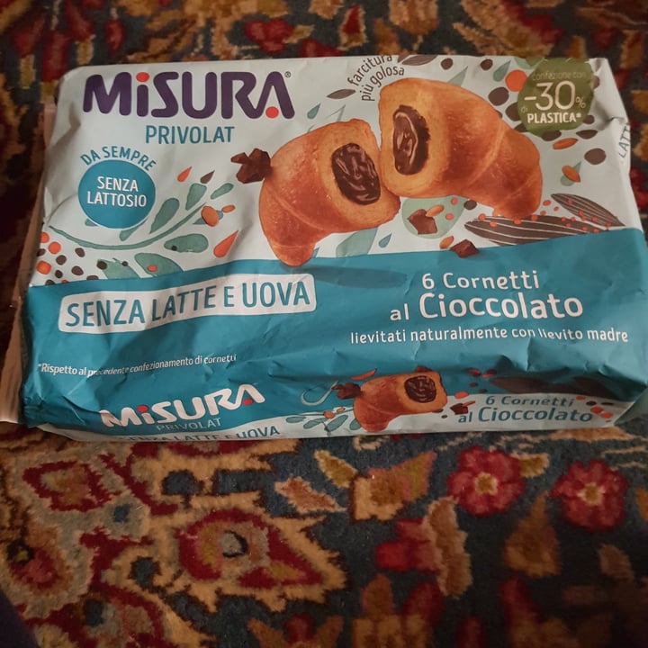 photo of Misura Cornetti al cioccolato Privolat shared by @giulipimpiveg on  30 Dec 2021 - review