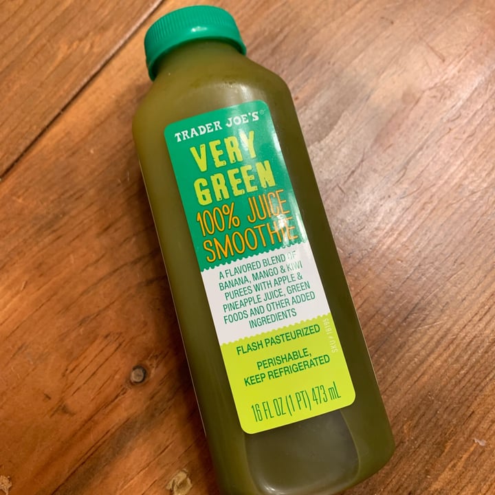 photo of Trader Joe's Very Green Juice Smoothie shared by @roserose on  12 Jan 2022 - review
