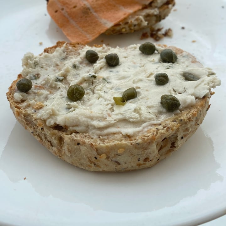 photo of Grounded Hemp Seed Cream Cheese shared by @knorthway on  30 Mar 2022 - review