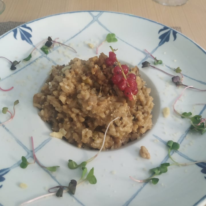 photo of Green Bistrot Risotto de setas con parmesano vegano shared by @despistaa on  23 Aug 2022 - review