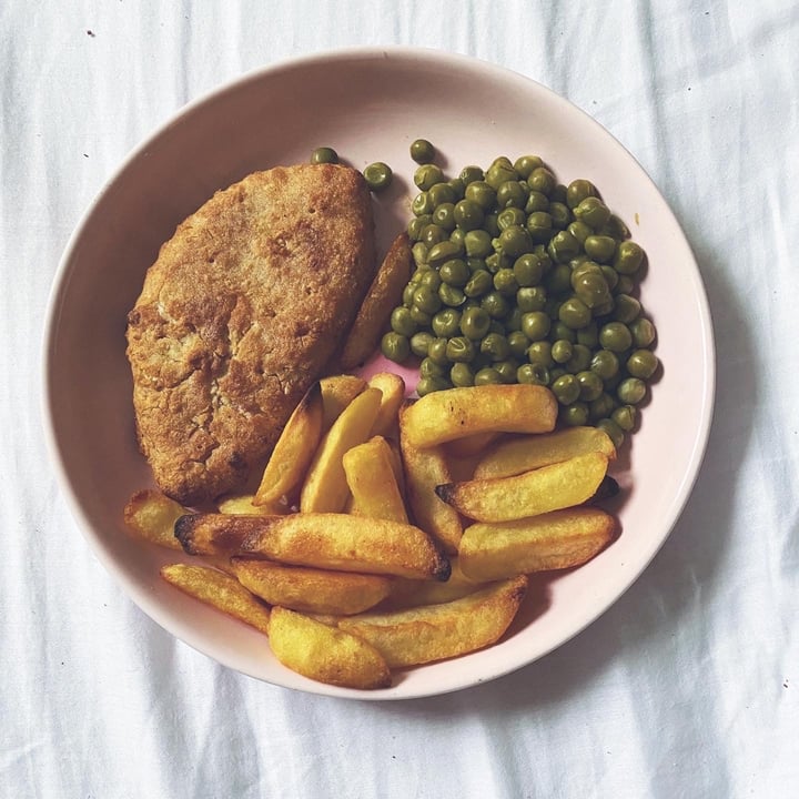 review photo of Quorn 2 Battered Fish Free Fillets shared by @veganlibby on 08 Jan 2020 - review