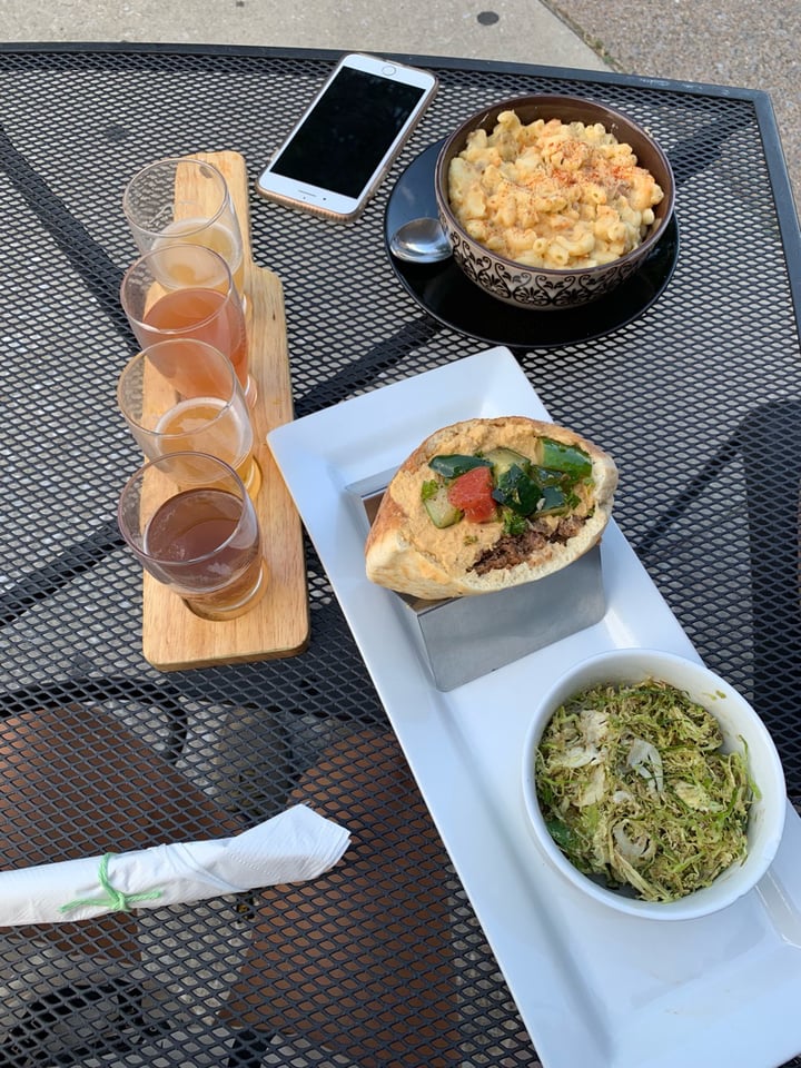 photo of The Vegetable Hunter- Vegan/ Vegetarian Cafe & Boutique Brewery Mac and cheese shared by @nickleversace on  27 Jul 2019 - review