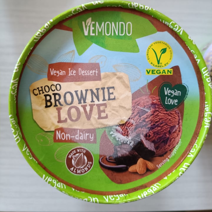 photo of Vemondo  Vegan Ice Dessert Choco Brownie Love shared by @daniela94 on  10 Aug 2022 - review