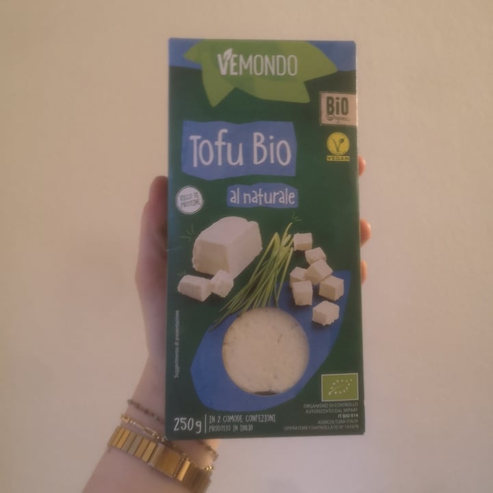 photo of Vemondo Bio Tofu Klassik shared by @chiaravegetale on  13 Jun 2022 - review